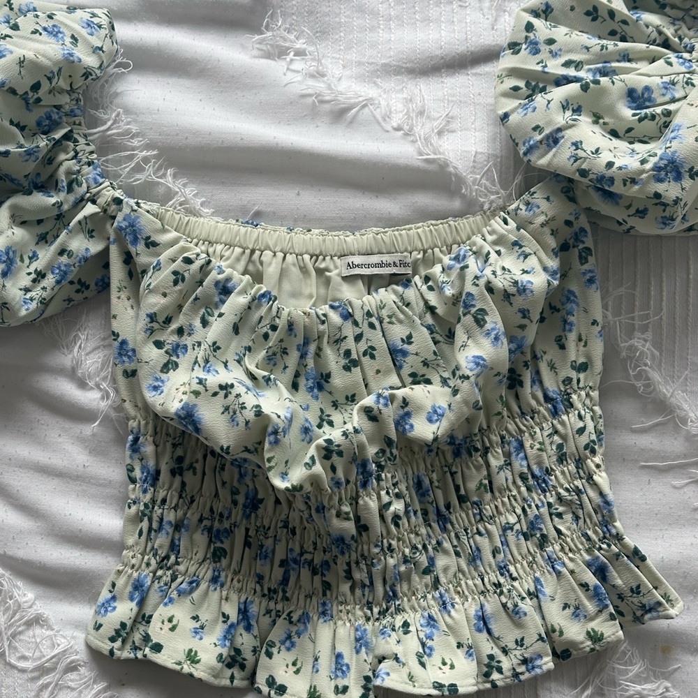 Abercrombie & Fitch Floral Top